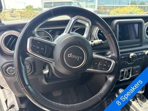 Used 2019 Jeep Wrangler Unlimited Sahara AWD/4WD image 6