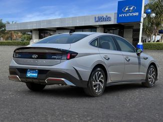 New 2026 Hyundai Sonata Blue FWD video 2