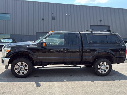 Used 2016 Ford F250 Lariat w/ Chrome Package AWD/4WD image 6