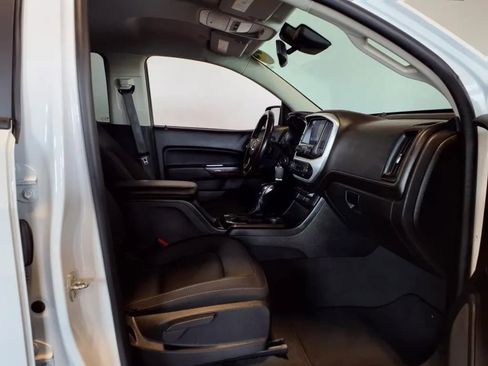 Used 2022 GMC Canyon Elevation w/ Driver Alert Package AWD/4WD image 11