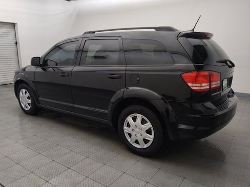 Used 2018 Dodge Journey SE w/ Popular Equipment Group FWD image 3