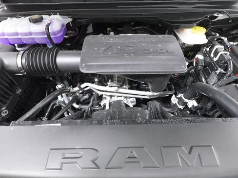 New 2026 RAM 1500 Express AWD/4WD image 32