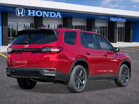 New 2026 Honda Pilot Sport image 5