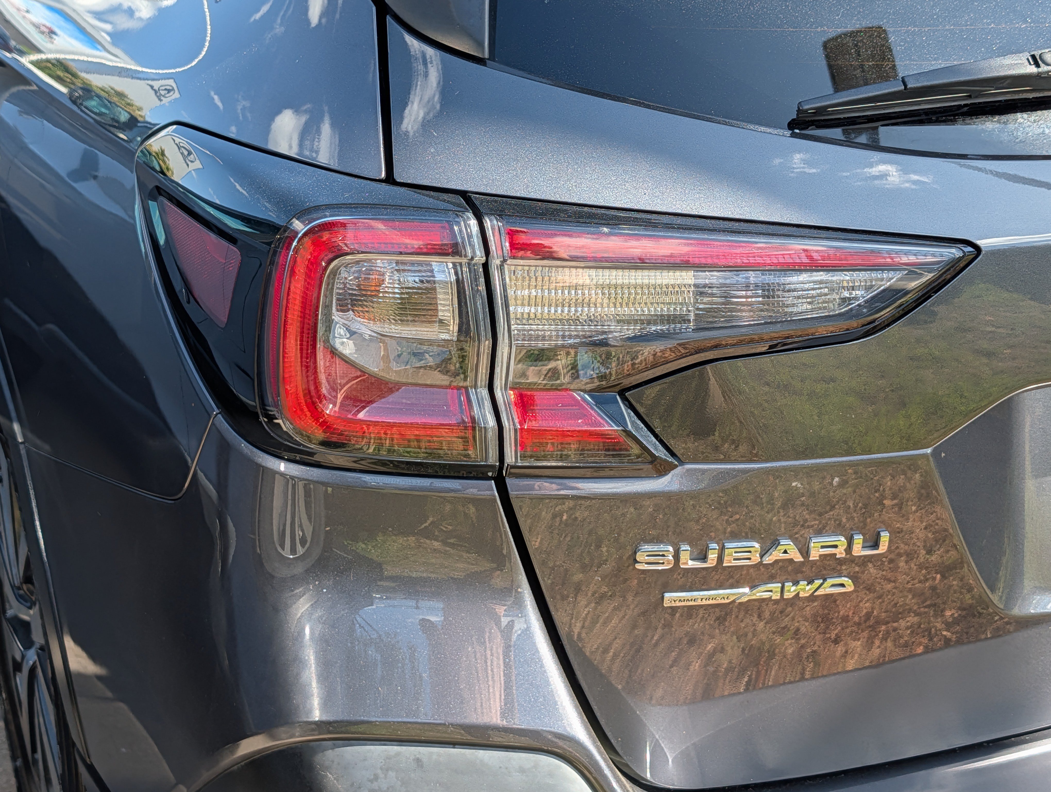 Used 2022 Subaru Outback Premium AWD/4WD image 17