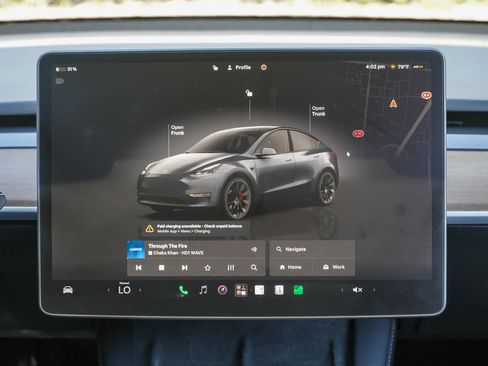 Used 2022 Tesla Model Y Performance AWD/4WD image 13