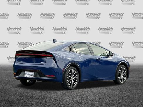 Used 2024 Toyota Prius XLE image 5