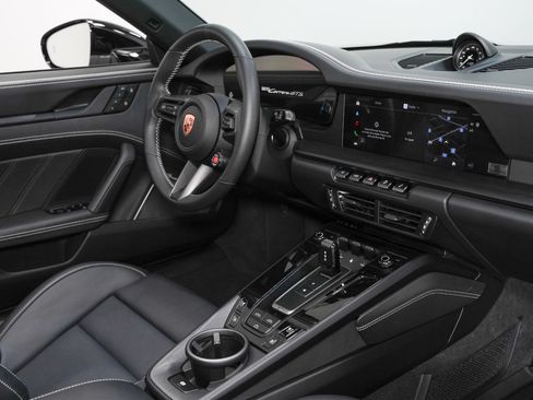 Used 2026 Porsche 911 GTS image 33
