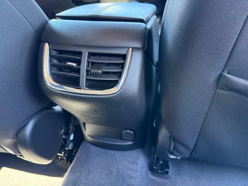 Used 2023 Chevrolet Malibu LT FWD image 27