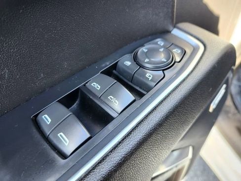 Used 2023 Chevrolet Silverado 1500 LTZ image 17