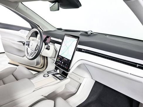 Certified 2025 Volvo EX90 Ultra AWD/4WD image 27
