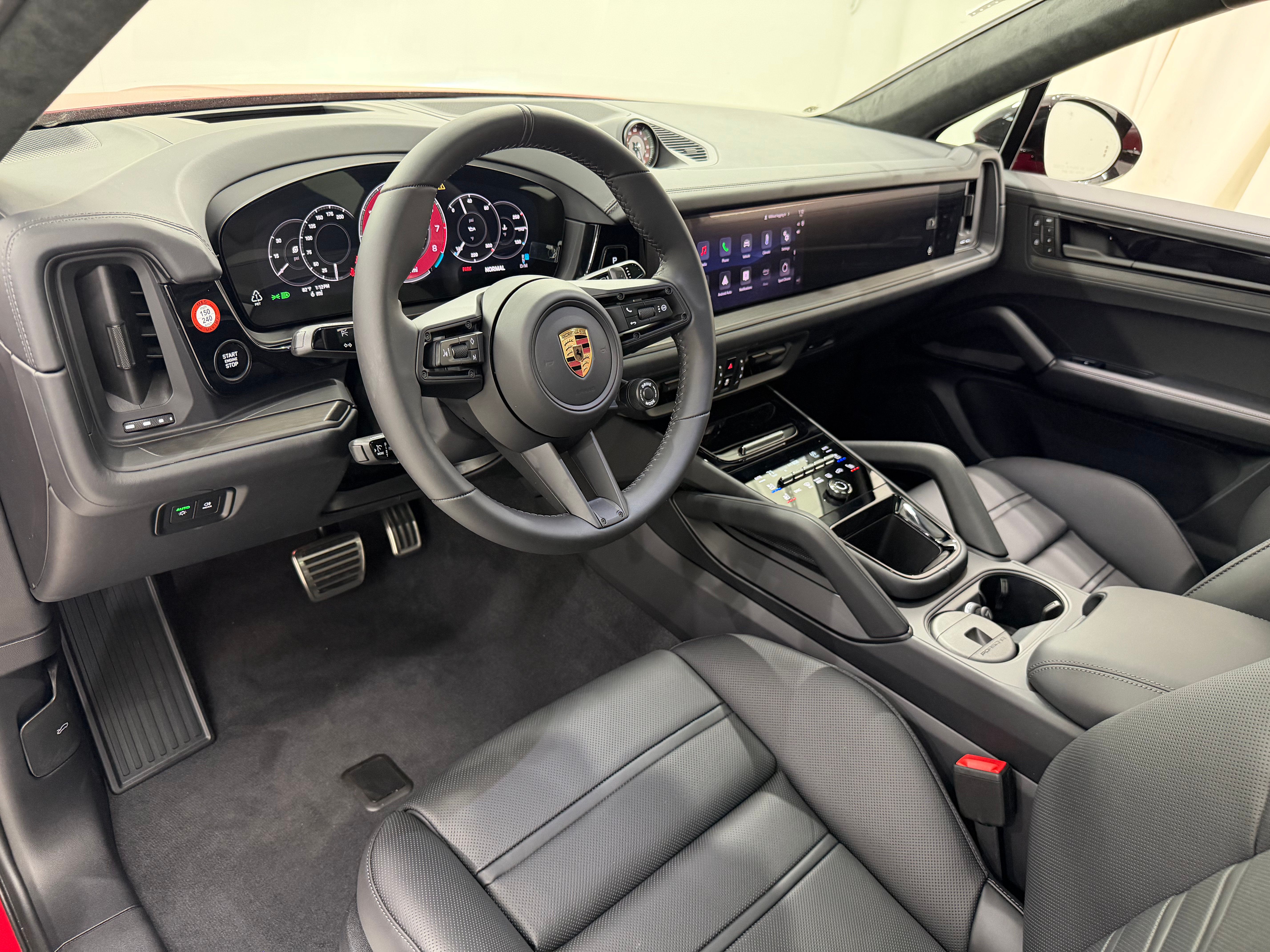 New 2026 Porsche Cayenne GTS AWD/4WD image 4