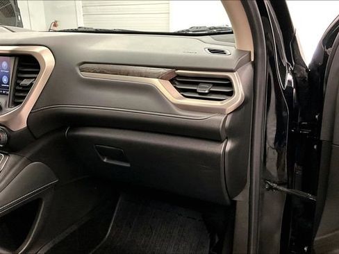 Used 2023 GMC Acadia Denali AWD/4WD image 19