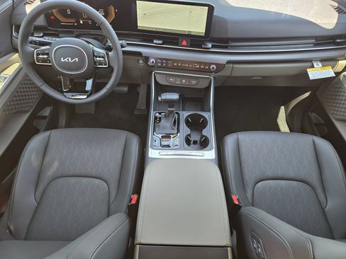 New 2026 Kia Carnival EX FWD image 20