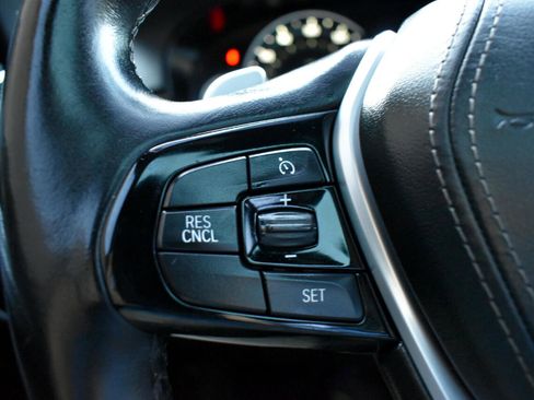 Used 2019 BMW 530i xDrive w/ Convenience Package image 15