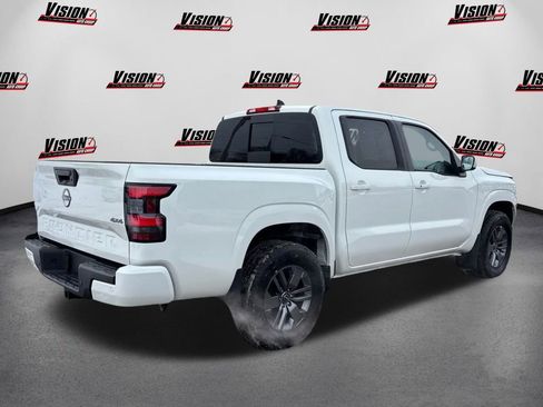 Used 2025 Nissan Frontier SV w/ SV Convenience Package image 5