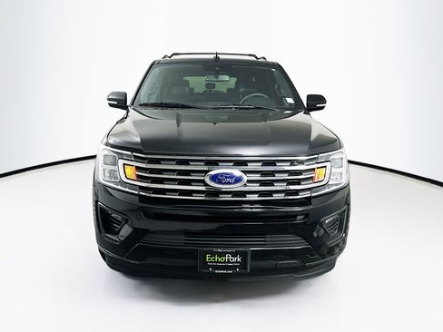 Used 2020 Ford Expedition XLT w/ Equipment Group 202A image 2