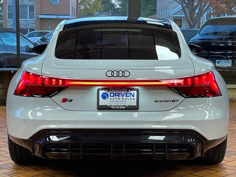 Used 2024 Audi RS e-tron GT w/ Carbon Performance Package image 10