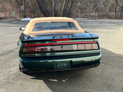 Used 1992 Pontiac Firebird Trans Am RWD image 9