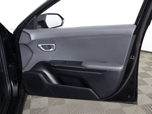 Used 2025 Kia K4 FWD image 17