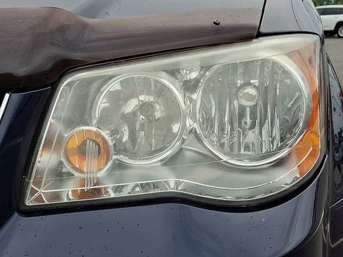 Used 2015 Dodge Grand Caravan SXT w/ UConnect Hands-Free Group FWD image 9
