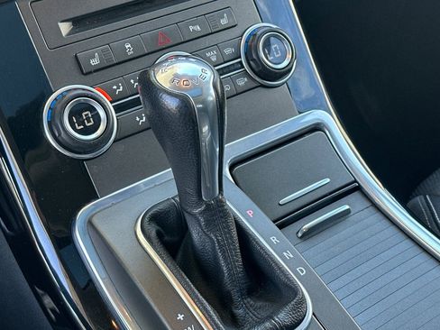 Used 2011 Land Rover Range Rover Sport Supercharged image 25