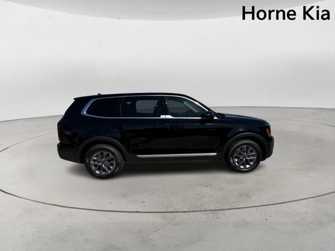 New 2025 Kia Telluride LX image 3