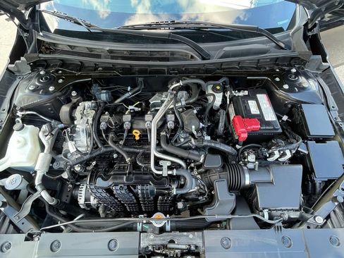 Used 2024 Nissan Altima 2.5 SV FWD image 27