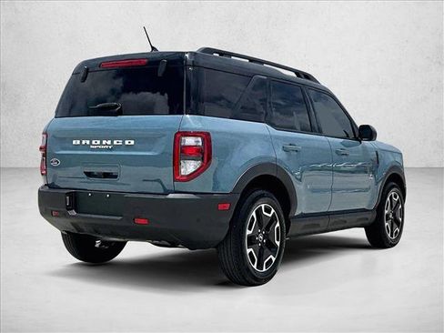 Used 2023 Ford Bronco Sport Outer Banks w/ Tech Package AWD/4WD image 2
