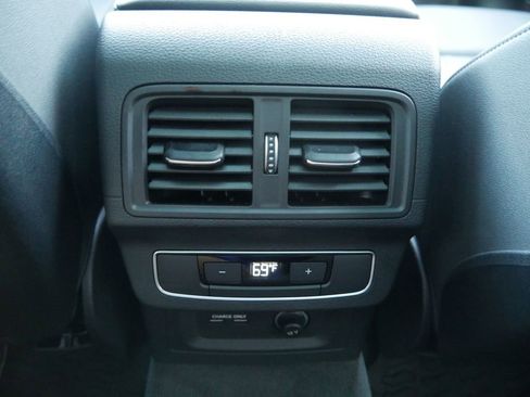 Used 2023 Audi Q5 2.0T Premium Plus w/ Premium Plus Package image 37