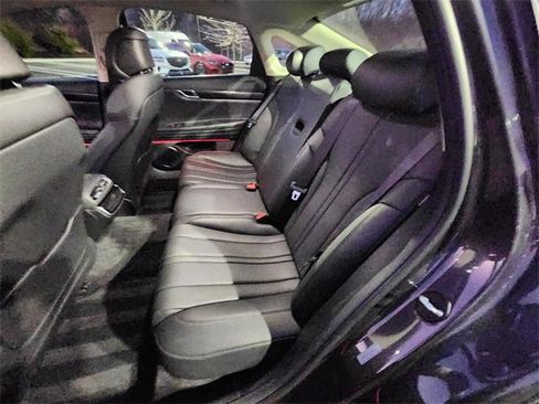 Used 2025 Genesis G80 2.5T image 21