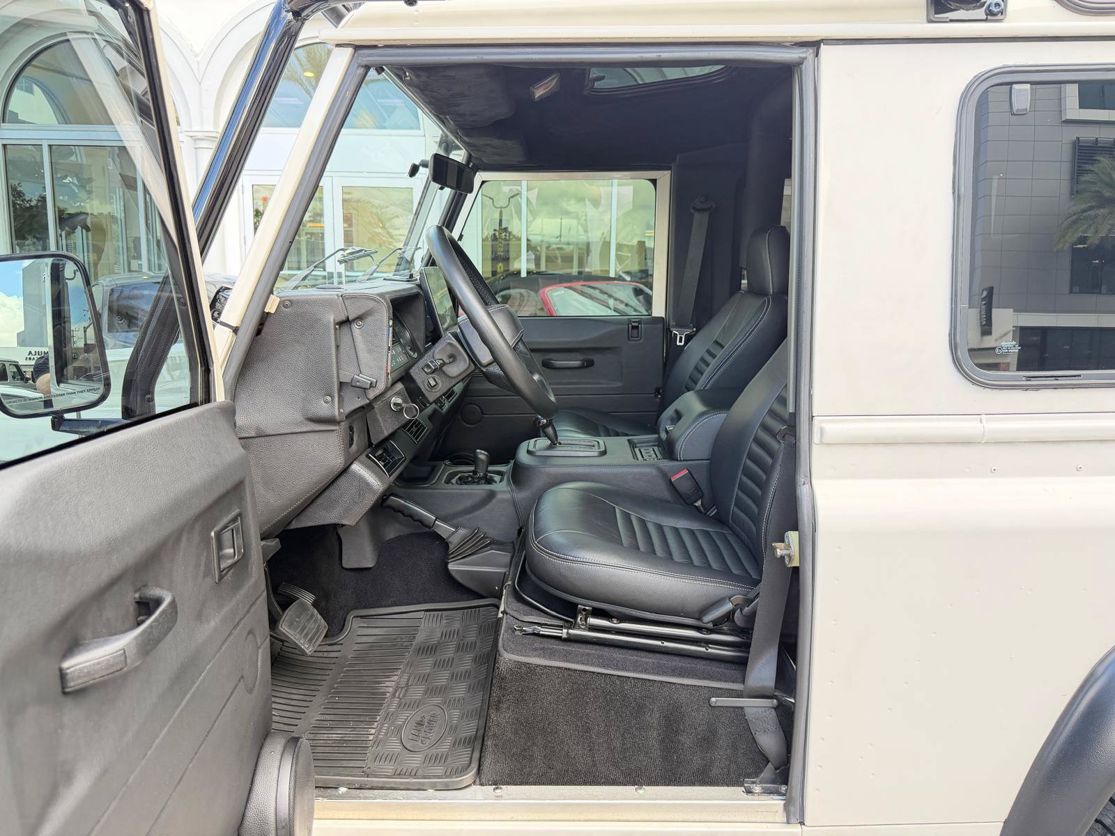 Used 1997 Land Rover Defender 90 AWD/4WD image 37