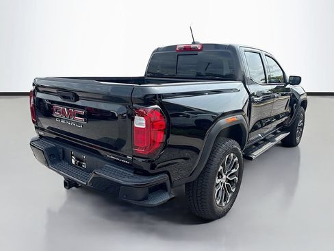 Used 2025 GMC Canyon Denali AWD/4WD image 5