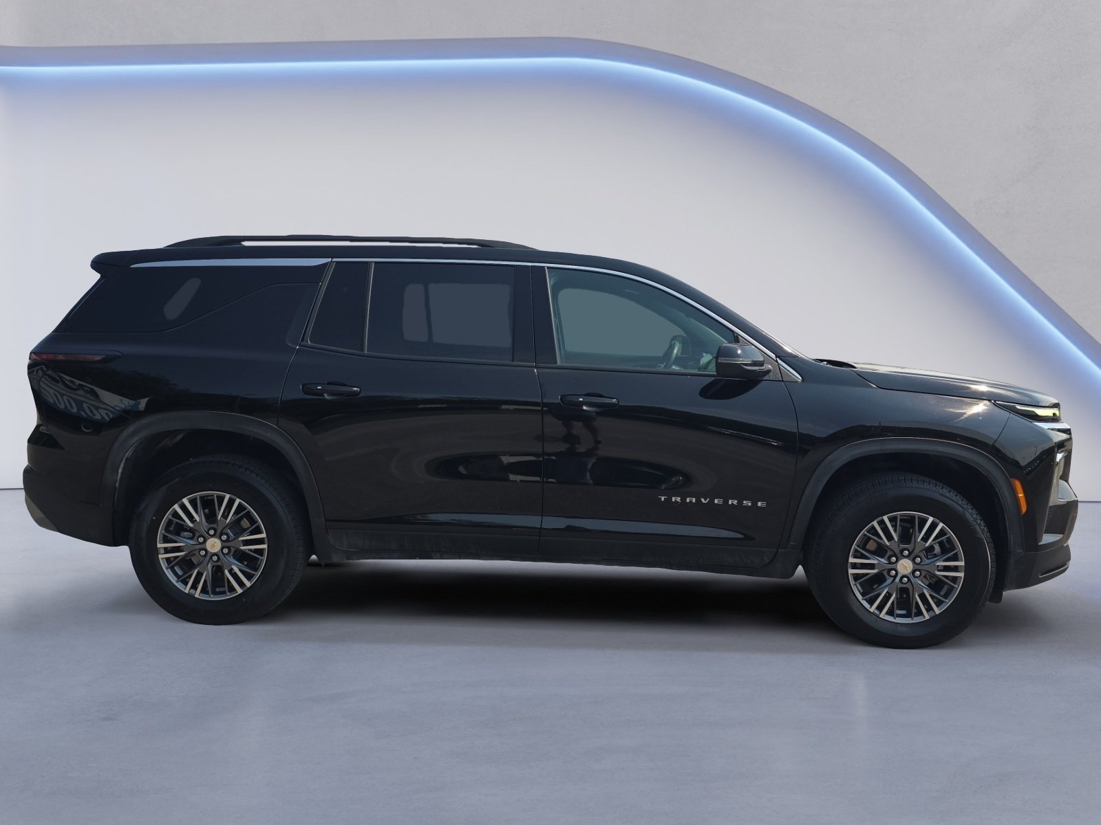 Used 2026 Chevrolet Traverse LT AWD/4WD image 7