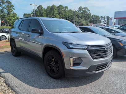 Used 2023 Chevrolet Traverse LS w/ Midnight/Sport Edition