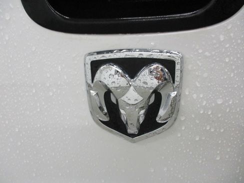 Used 2011 Dodge Dakota Big Horn w/ Skid Plate Group image 8