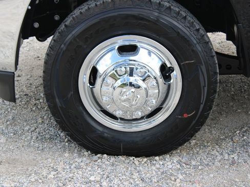 New 2026 RAM 3500 Tradesman AWD/4WD image 8