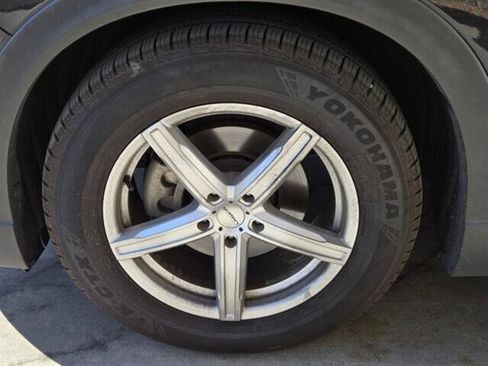 Used 2017 MAZDA CX-9 Touring image 5
