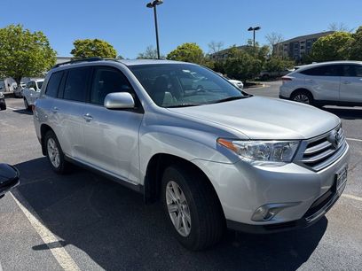 Used 2013 Toyota Highlander SE