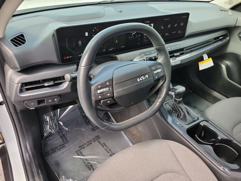 Used 2025 Kia K4 EX FWD image 19