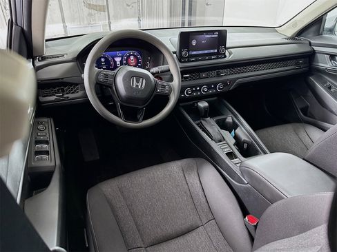 Used 2023 Honda Accord EX image 20