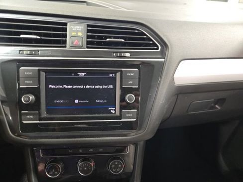 Used 2020 Volkswagen Tiguan S FWD image 14