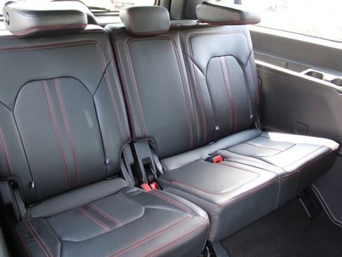 Used 2024 Ford Expedition Max Limited AWD/4WD image 16
