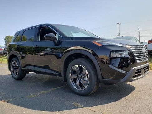 New 2026 Nissan Rogue SV image 4