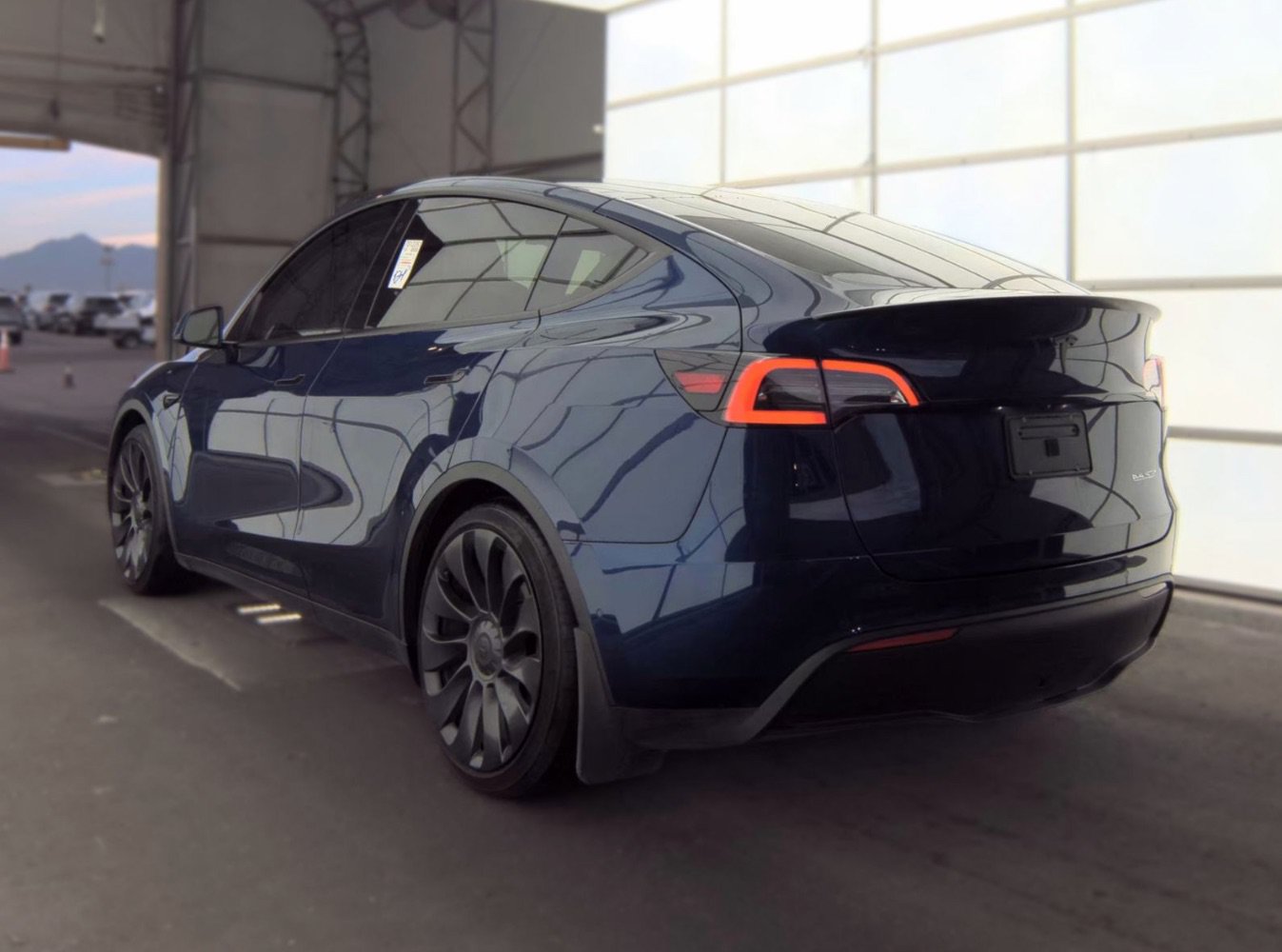 Used 2022 Tesla Model Y Performance AWD/4WD image 6