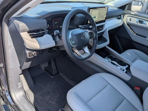 New 2026 Ford Explorer Active w/ Active Comfort Package AWD/4WD image 10