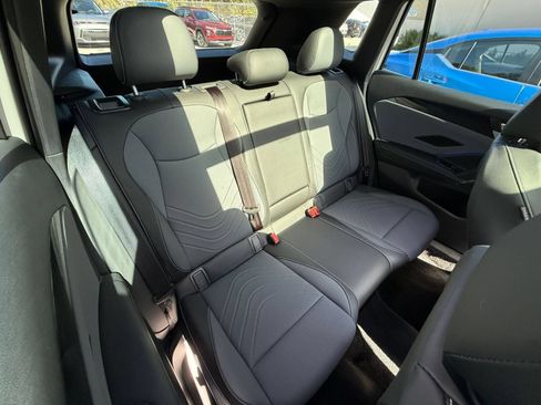 Used 2025 Volkswagen Tiguan SE R-Line AWD/4WD image 30