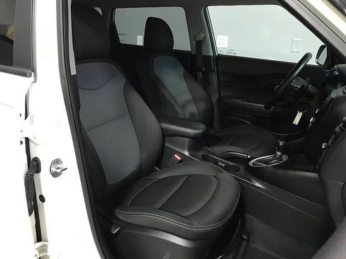 Used 2017 Kia Soul + w/ Designer's Package FWD image 14