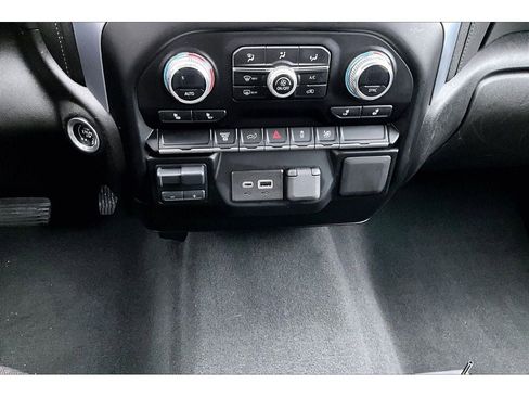 Used 2023 GMC Sierra 2500 SLE w/ SLE Value Package; image 26