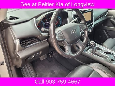 Used 2021 Chevrolet Traverse RS FWD image 17