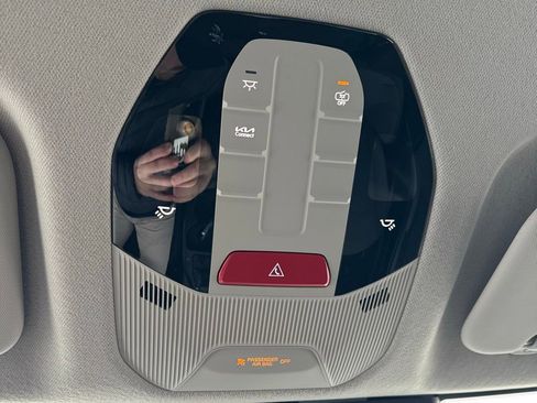 New 2025 Kia K4 LXS image 26